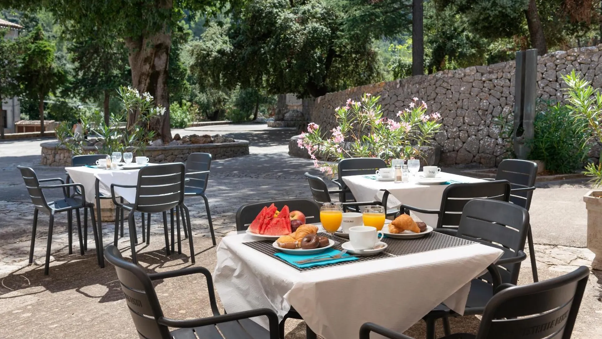 Hotel Santuari De Lluc