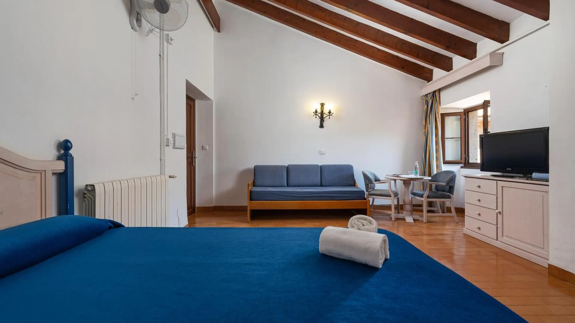 Hotel Santuari De Lluc España
