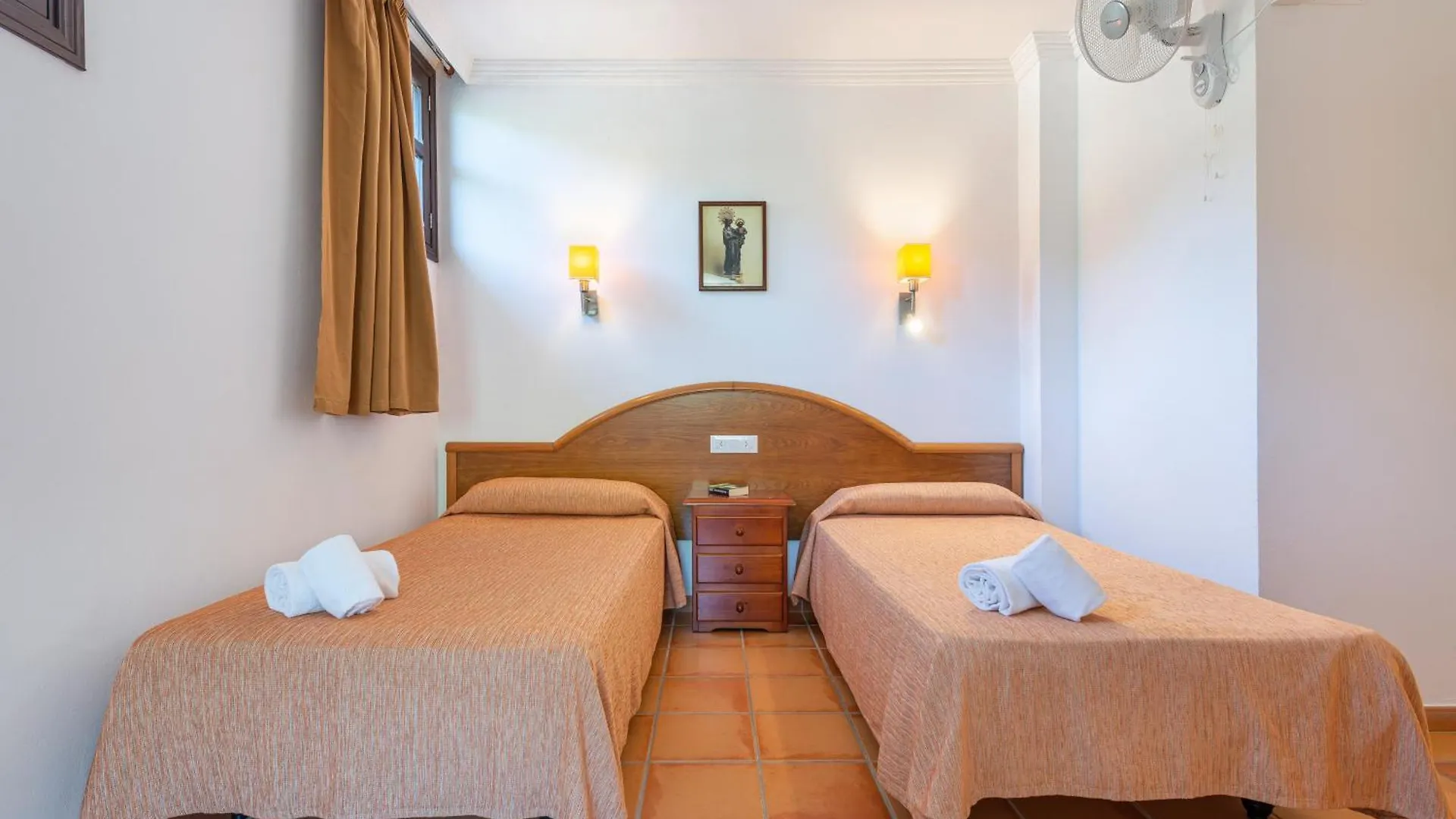 Hotel Santuari De Lluc Pensión