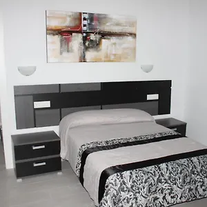 apartamentos-margo.es-andalucia.com/